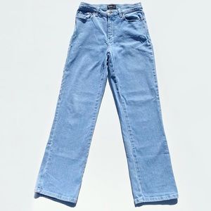 Style & Co. Light Blue Denim High-Rise Mom Jeans Womans 6, 28" Summer Y2K School